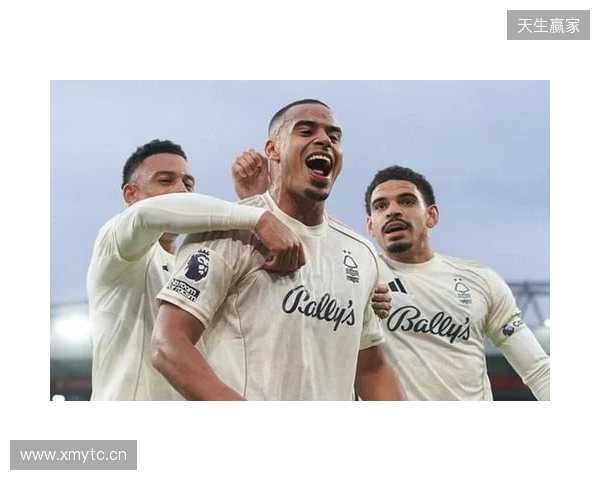 邮报：为马奎尔的离开做准备，曼联考虑引进森林后卫穆里略